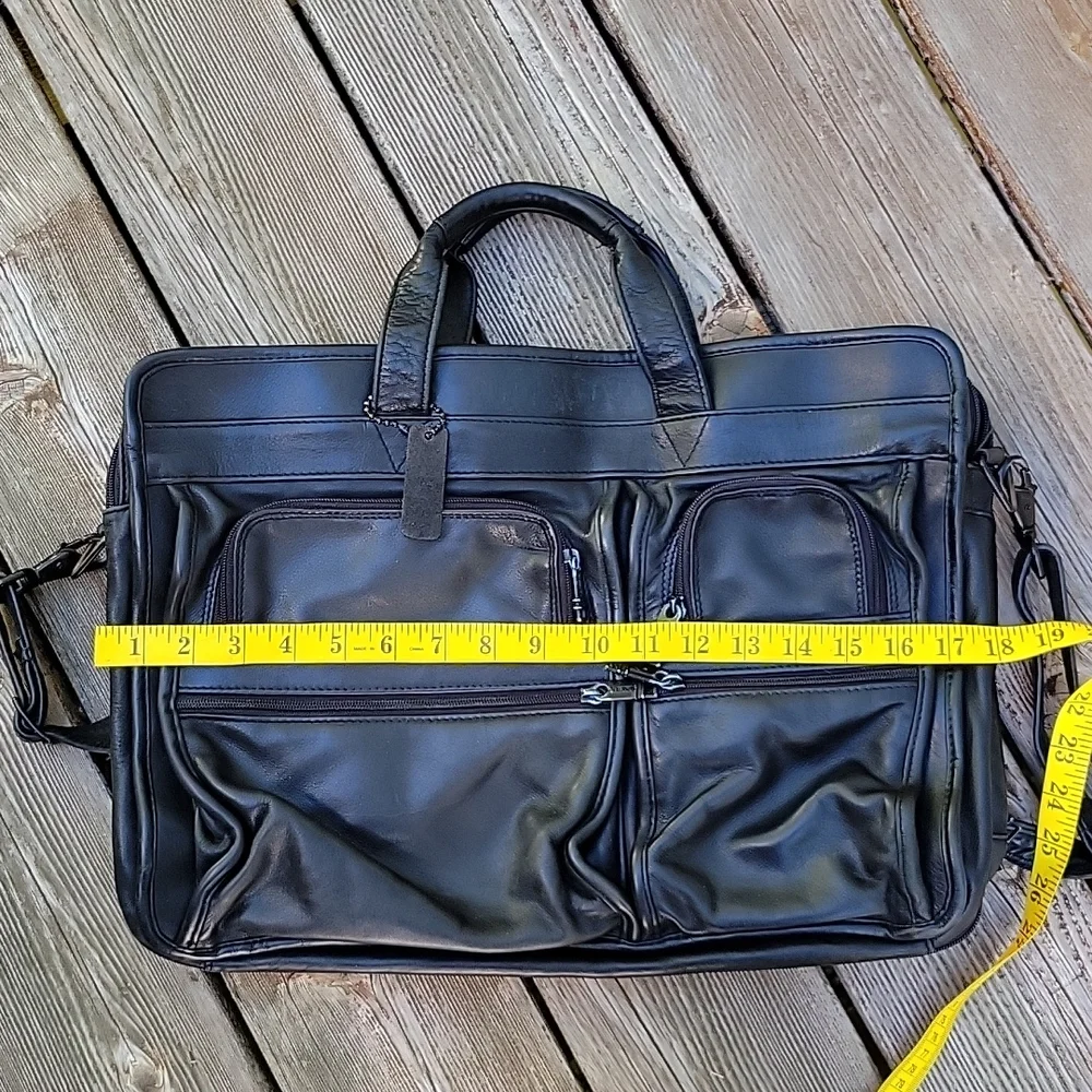 Tumi Leather Expandable Briefcase Lap Top Organizer Shoulder Bag.